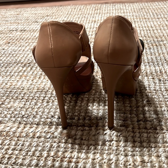 Vía Spiga 8.5 high heels - Picture 3 of 4